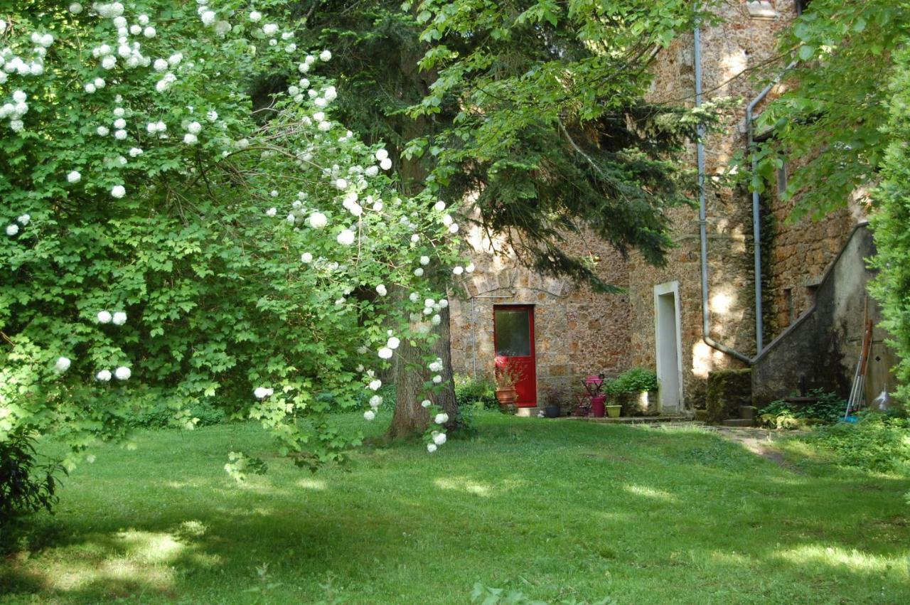 Gite Dans Un Domaine Historique Chevreuse Bagian luar foto